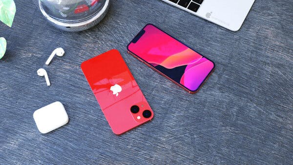 iPhone 13