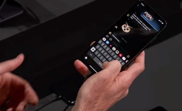 iOS 13 swipe to type