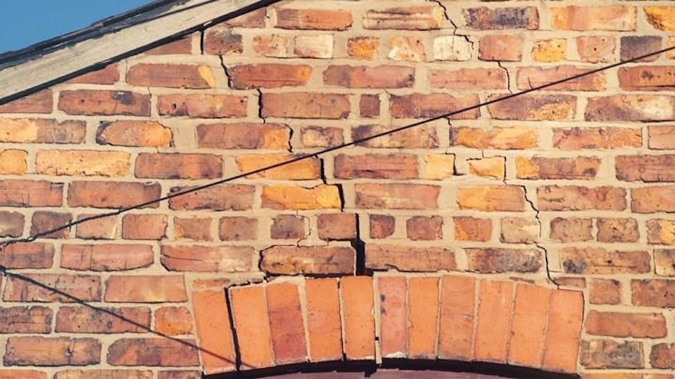 Cracks in wall