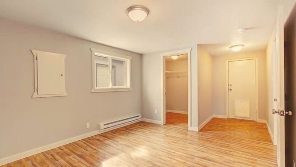 A Guide To Unoccupied Home Insurance | MoneySuperMarket