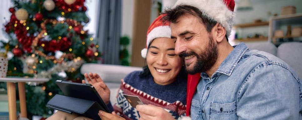 Couple Christmas shopping