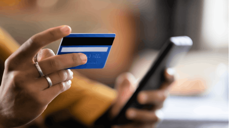 hero-homepage-tip-credit-card-warning-spending-shopping.png