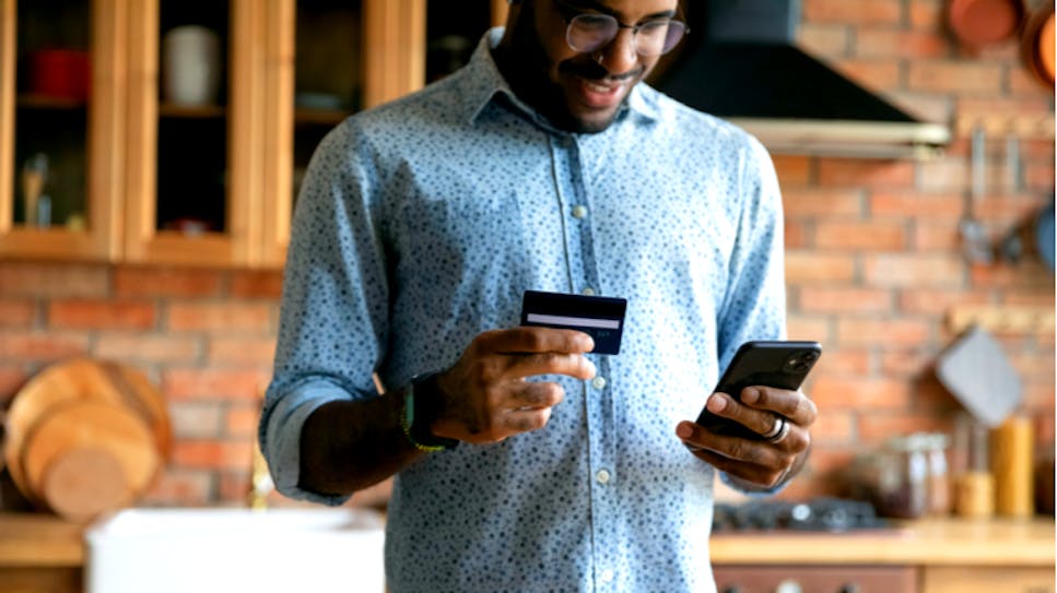What is a balance transfer credit card?