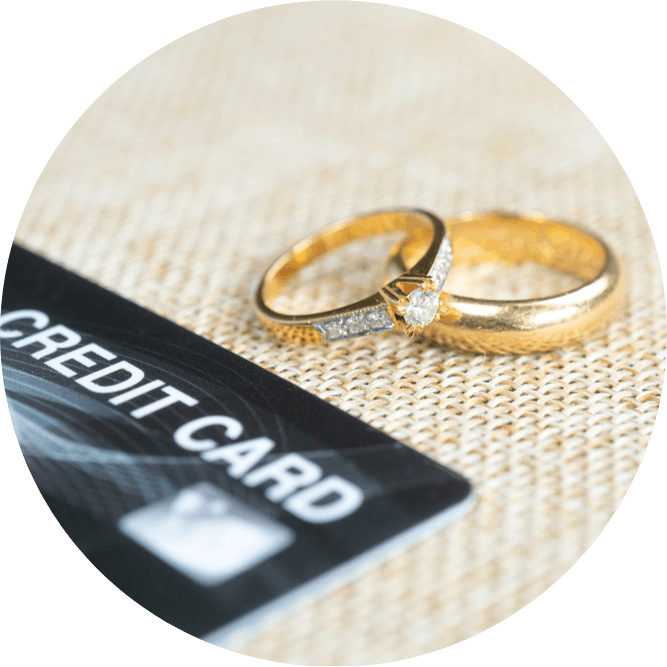 igd-circle-wedding-insurance-credit-card-rings.png