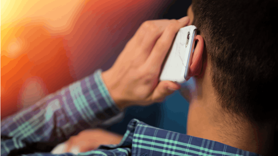 hero-homepage-mobile-phone-smartphone-talking-speaking-call.png
