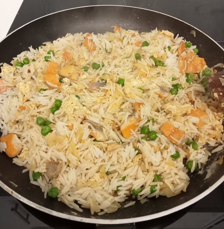 Kedgeree in frying pan