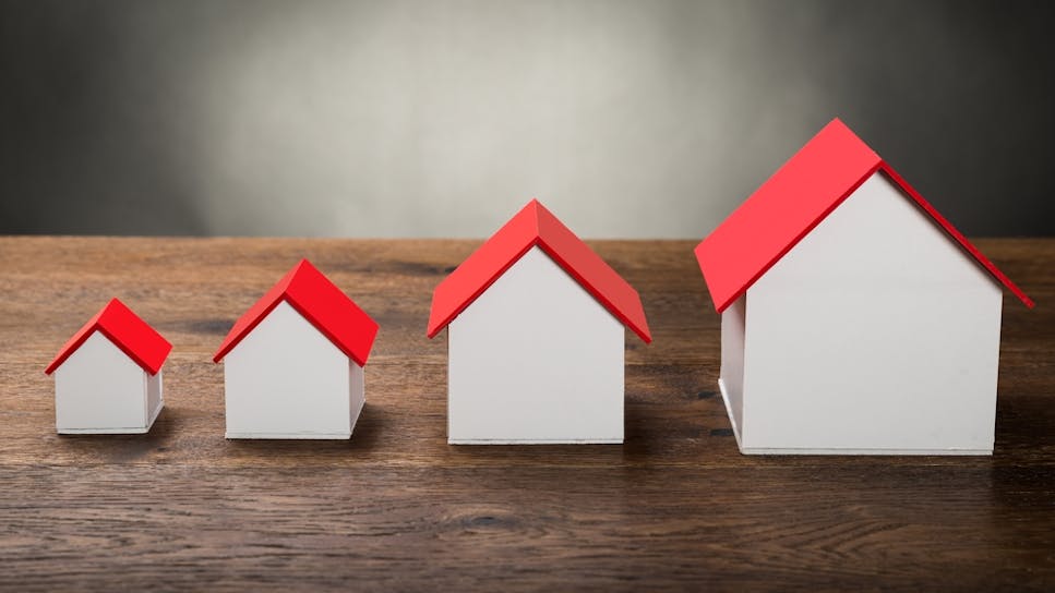 hero-homepage-home-insurance-big-house-little-house.jpg