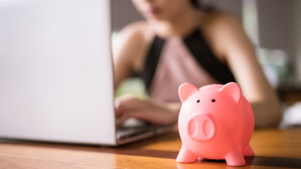 hero-homepage-tip-low-income-special-cheap-broadband-laptop-piggy-bank.png