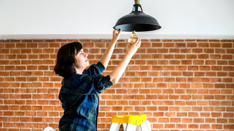 hero-Householdbills-CheapGasandElec.jpg