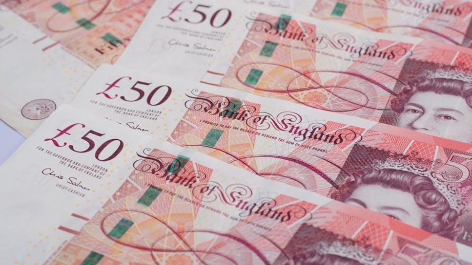 hero-homepage-tip-fifty-pound-notes-money-bank-switch.jpg