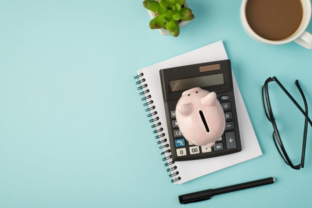hero-igd-packaged-bank-accounts-calculator-piggybank.jpg