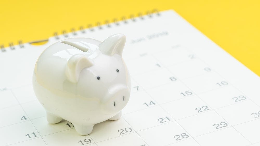 hero-homepage-piggy-bank-calendar-payment-holidays-ending.jpg