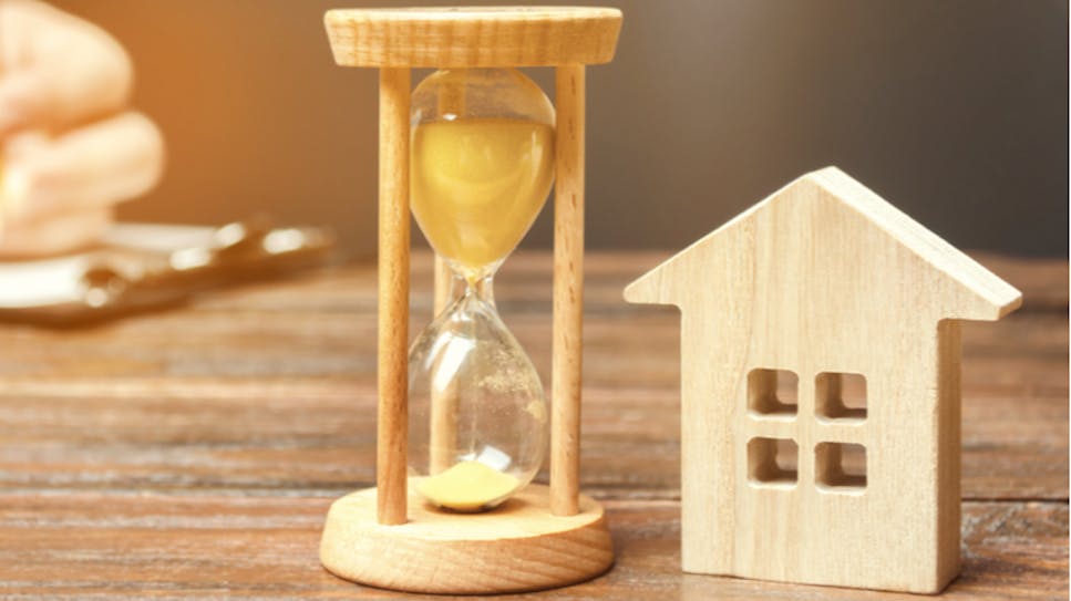 hero-homepage-tip-mortgage-alert-house-egg-timer.png