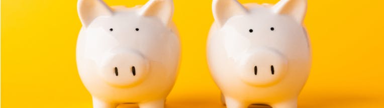 wide-blog-piggy-banks-yellow