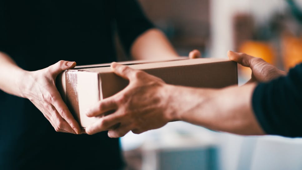 hero-homepage-parcel-delivery-last-orders-post.jpg