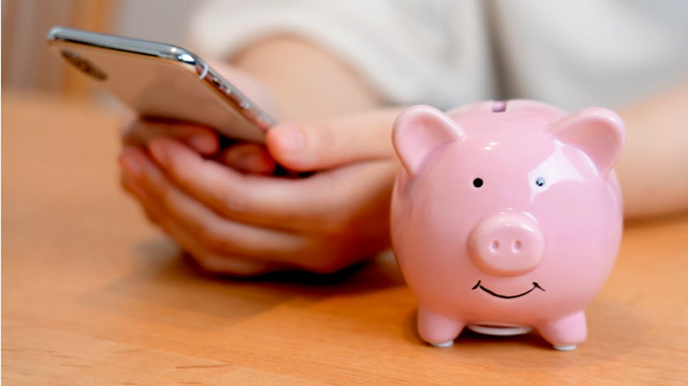hero-homepage-tip-smartphone-mobile-phone-apps-save-money-2.png