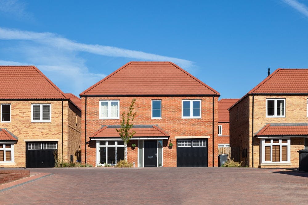 Cheapest fixed mortgage deals dip below 5%