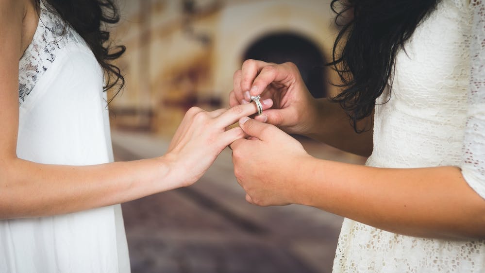 hero-homepage-wedding-marriage-gay-women.jpg